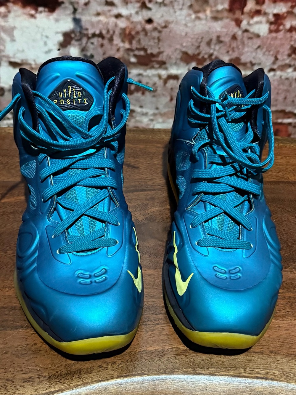 Nike hyper posit Teal with Yellow Swoosh Men’s Basketball Sneakers